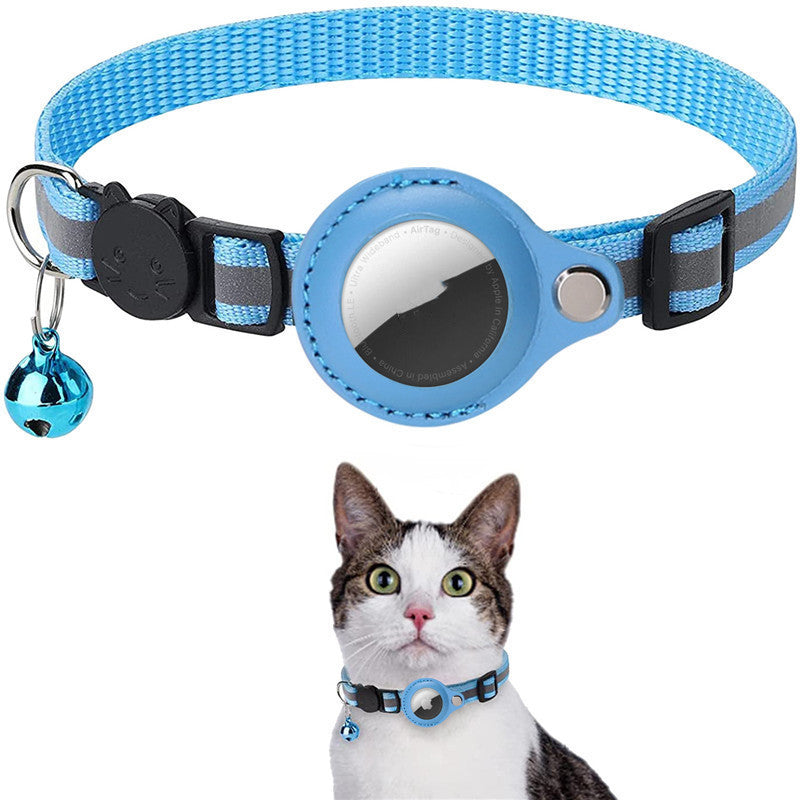 Adjustable waterproof nylon collar with secure Airtag case for tracking pets safely