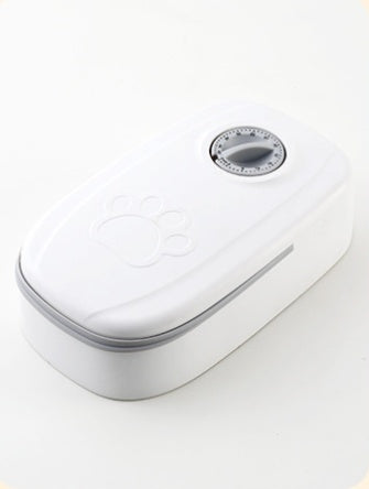 Feeds your pets on schedule with a stainless-steel bowl and smart timer control